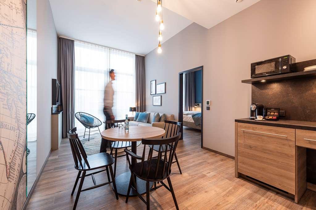 Harbr. Hotel Хайлброн Стая снимка