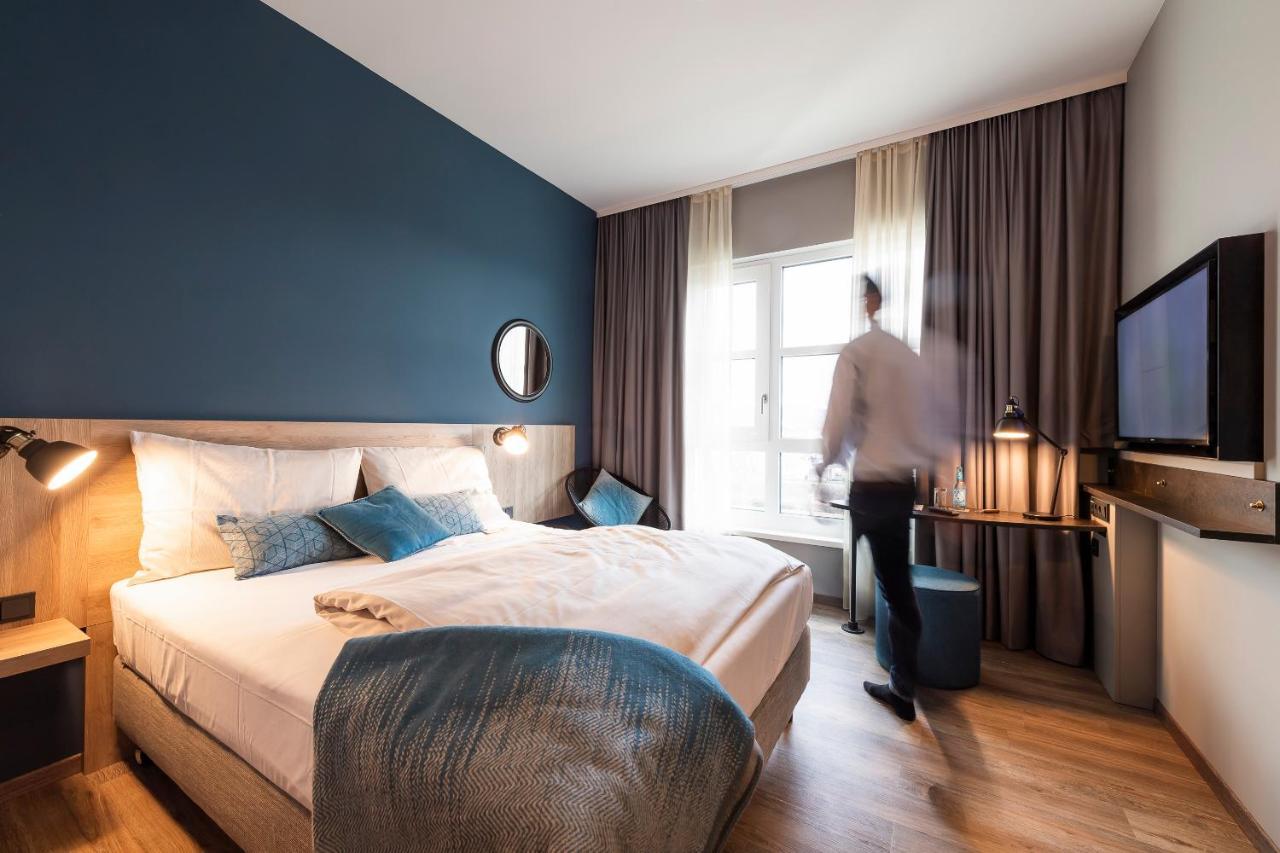 Harbr. Hotel Хайлброн Екстериор снимка