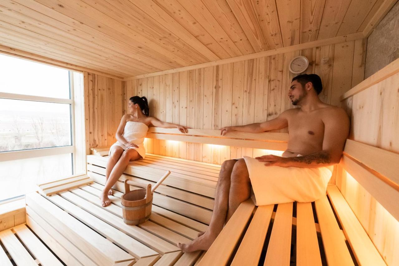 Harbr. Hotel Хайлброн Екстериор снимка