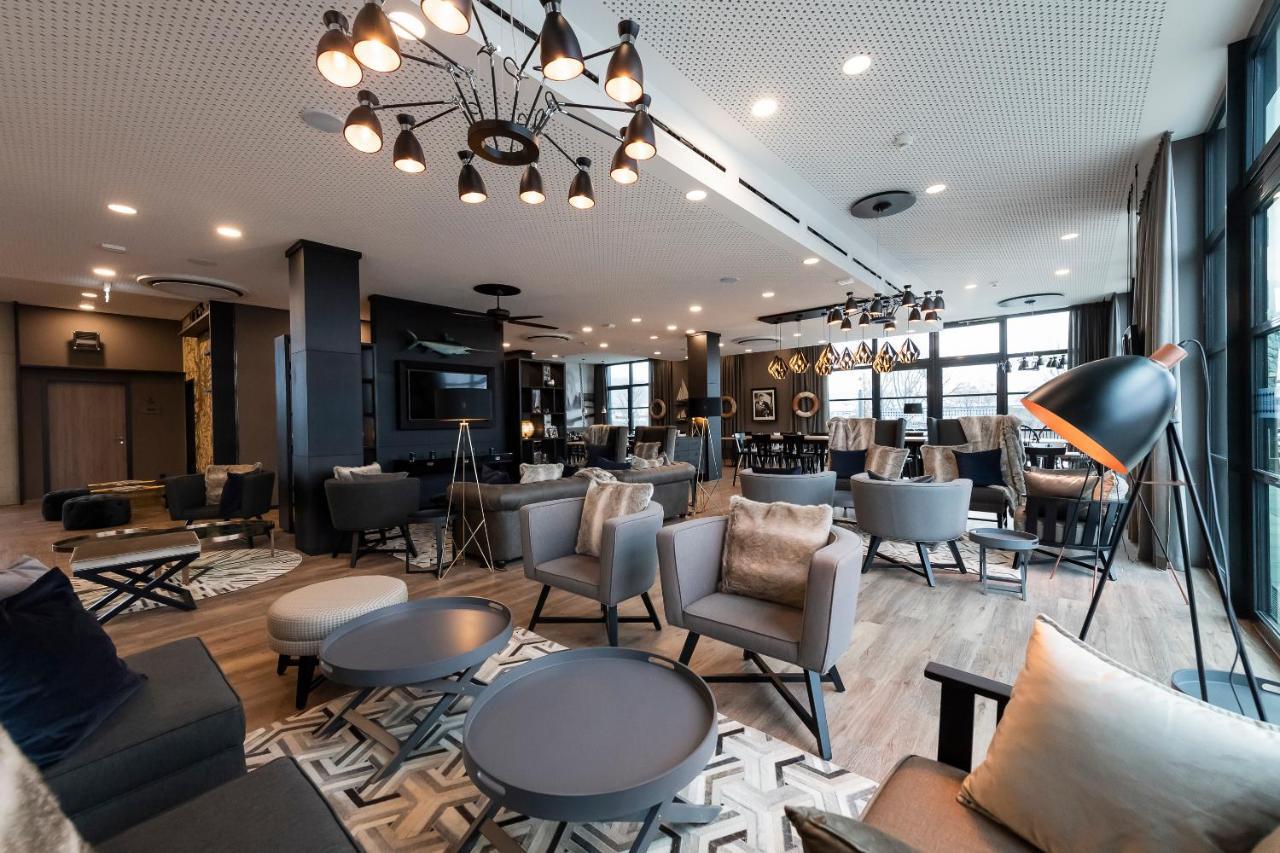 Harbr. Hotel Хайлброн Екстериор снимка